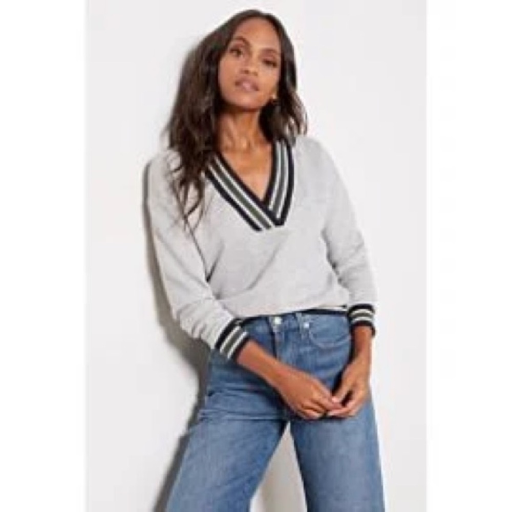 Evereve Gray V-Neck Sweater with Black Trim